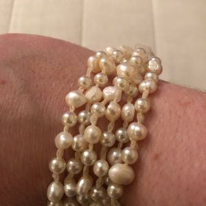 Vintage Francesca’s Collections Pearl Bracelet